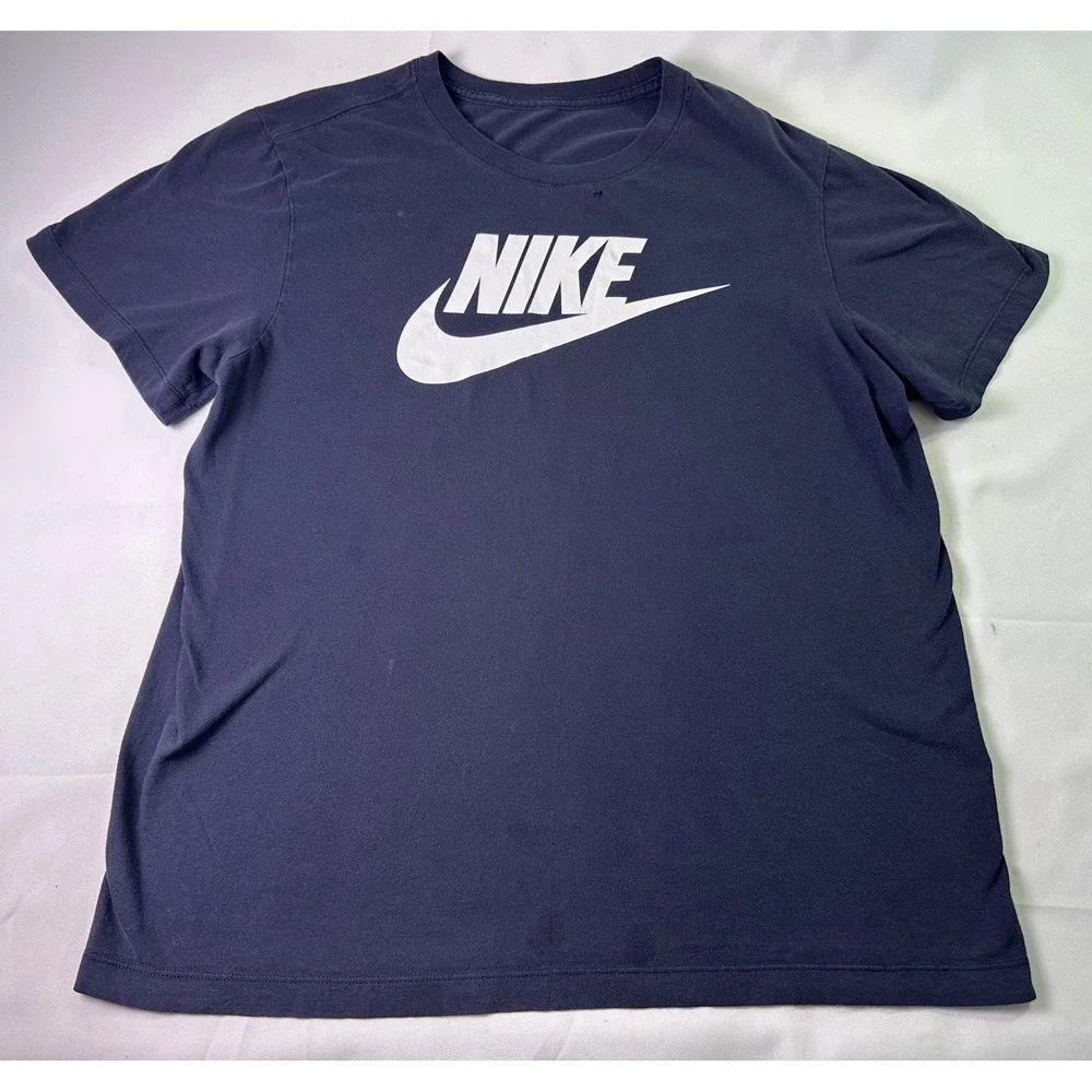 Nike Sportswear Swoosh Graphic T-Shirt Navy Blue Essential Athletic Gym Mens‎ XL
